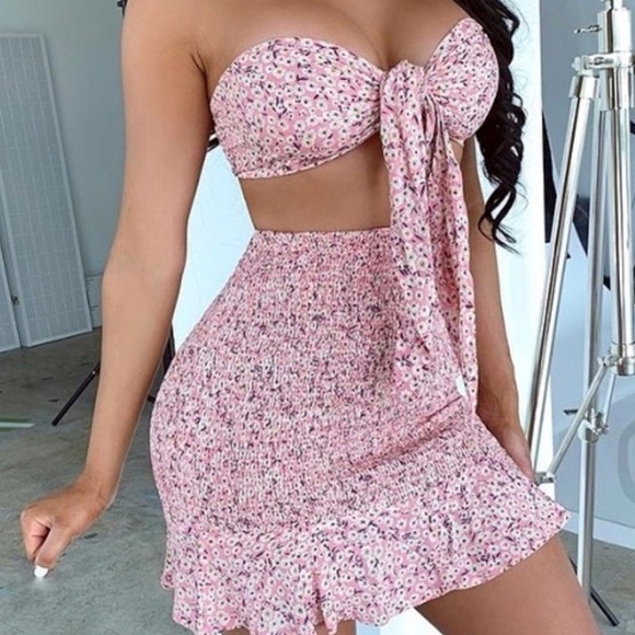 Dresses & Skirts - Daisy Pink Flower Set